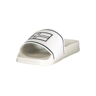 White polyurethane men's slipper by Norway 1963, featuring a comfortable slip-on design and casual style.