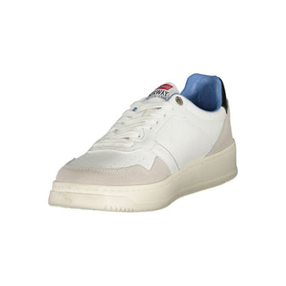 White polyurethane men's sneaker from Norway 1963 featuring a sleek design and casual athletic style.